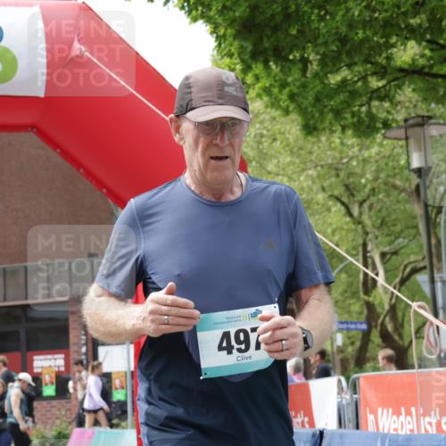 10.05.2026 - 8. Wedeler Halbmarathon Yannick Fuchs http://msf.ph/oto/9730524 10.05.2026 12:16:53 Ziel 497 meine-sportfotos.de