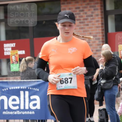 10.05.2026 - 8. Wedeler Halbmarathon Yannick Fuchs http://msf.ph/oto/9730527 10.05.2026 12:17:11 Ziel 687 meine-sportfotos.de