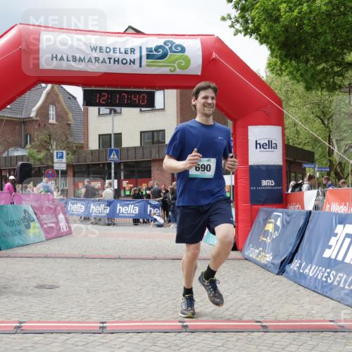10.05.2026 - 8. Wedeler Halbmarathon Yannick Fuchs http://msf.ph/oto/9730606 10.05.2026 12:17:38 Ziel 563, 690 meine-sportfotos.de