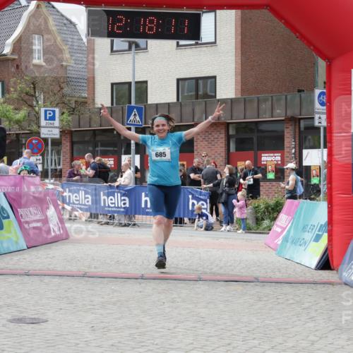 10.05.2026 - 8. Wedeler Halbmarathon Yannick Fuchs http://msf.ph/oto/9730704 10.05.2026 12:18:09 Ziel 554, 685 meine-sportfotos.de