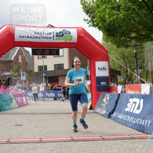 10.05.2026 - 8. Wedeler Halbmarathon Yannick Fuchs http://msf.ph/oto/9730737 10.05.2026 12:18:10 Ziel 554, 685, 2055 meine-sportfotos.de