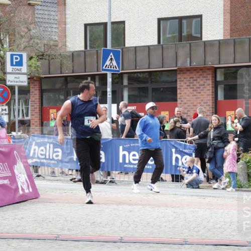 10.05.2026 - 8. Wedeler Halbmarathon Yannick Fuchs http://msf.ph/oto/9730827 10.05.2026 12:18:20 Ziel 119, 2055 meine-sportfotos.de