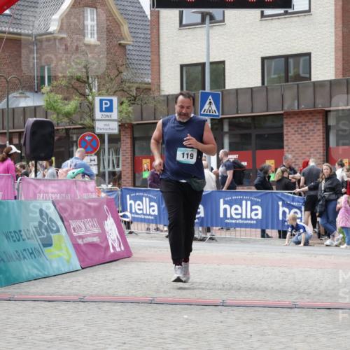 10.05.2026 - 8. Wedeler Halbmarathon Yannick Fuchs http://msf.ph/oto/9730831 10.05.2026 12:18:21 Ziel 119 meine-sportfotos.de