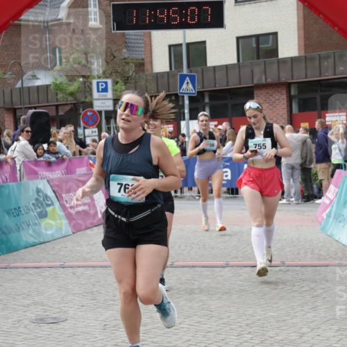 10.05.2026 - 8. Wedeler Halbmarathon Yannick Fuchs http://msf.ph/oto/9730863 10.05.2026 11:45:05 Ziel 50, 233, 755, 756, 763, 823, 1047 meine-sportfotos.de