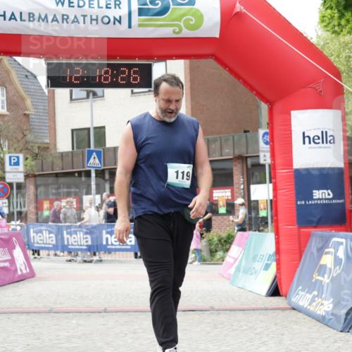 10.05.2026 - 8. Wedeler Halbmarathon Yannick Fuchs http://msf.ph/oto/9730875 10.05.2026 12:18:24 Ziel 119 meine-sportfotos.de