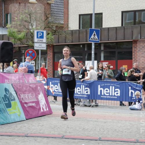 10.05.2026 - 8. Wedeler Halbmarathon Yannick Fuchs http://msf.ph/oto/9730972 10.05.2026 12:18:56 Ziel 818 meine-sportfotos.de