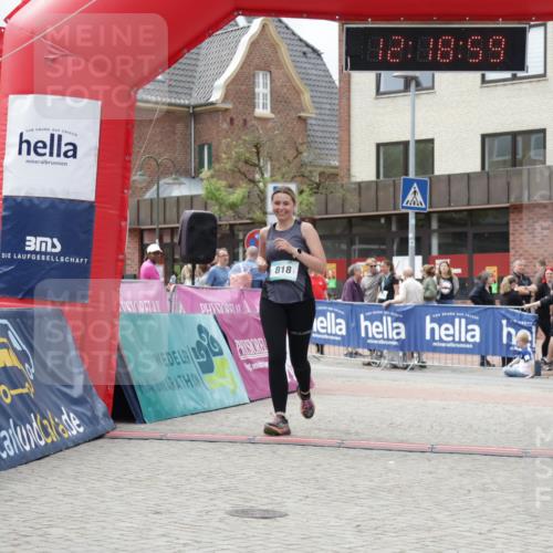 10.05.2026 - 8. Wedeler Halbmarathon Yannick Fuchs http://msf.ph/oto/9730998 10.05.2026 12:18:57 Ziel 3, 818 meine-sportfotos.de