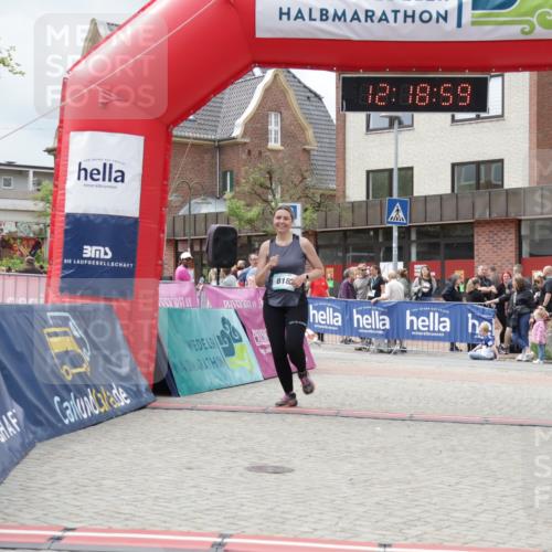 10.05.2026 - 8. Wedeler Halbmarathon Yannick Fuchs http://msf.ph/oto/9731002 10.05.2026 12:18:57 Ziel 3, 818 meine-sportfotos.de