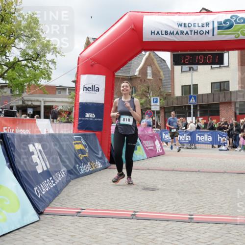10.05.2026 - 8. Wedeler Halbmarathon Yannick Fuchs http://msf.ph/oto/9731016 10.05.2026 12:18:59 Ziel 3, 818 meine-sportfotos.de