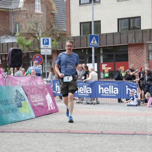 10.05.2026 - 8. Wedeler Halbmarathon Yannick Fuchs http://msf.ph/oto/9731043 10.05.2026 12:19:01 Ziel 3, 818 meine-sportfotos.de