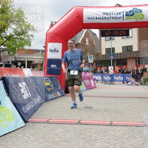 10.05.2026 - 8. Wedeler Halbmarathon Yannick Fuchs http://msf.ph/oto/9731078 10.05.2026 12:19:03 Ziel 3, 818 meine-sportfotos.de