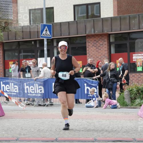 10.05.2026 - 8. Wedeler Halbmarathon Yannick Fuchs http://msf.ph/oto/9731117 10.05.2026 12:19:09 Ziel 88 meine-sportfotos.de