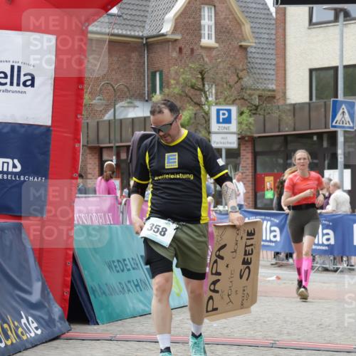 10.05.2026 - 8. Wedeler Halbmarathon Yannick Fuchs http://msf.ph/oto/9731351 10.05.2026 12:19:33 Ziel 242, 358, 708, 2012 meine-sportfotos.de