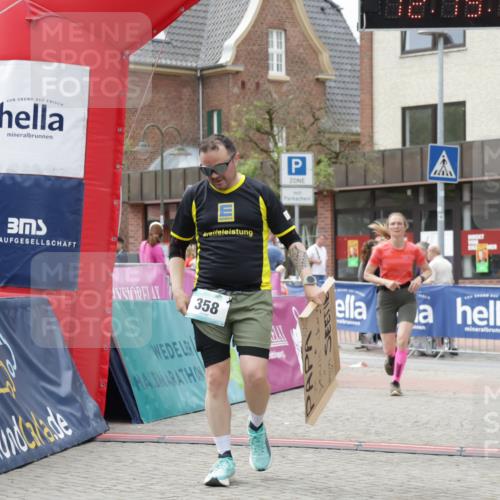 10.05.2026 - 8. Wedeler Halbmarathon Yannick Fuchs http://msf.ph/oto/9731356 10.05.2026 12:19:33 Ziel 242, 358, 708, 2012 meine-sportfotos.de