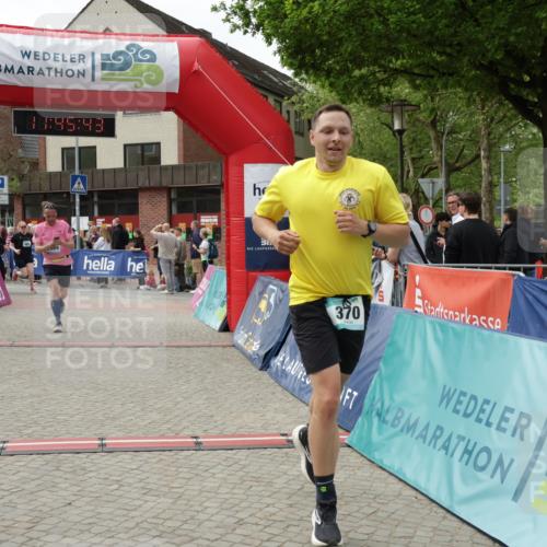 10.05.2026 - 8. Wedeler Halbmarathon Yannick Fuchs http://msf.ph/oto/9731424 10.05.2026 11:45:42 Ziel 367, 370, 459, 460, 2069 meine-sportfotos.de