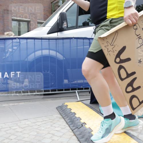 10.05.2026 - 8. Wedeler Halbmarathon Yannick Fuchs http://msf.ph/oto/9731436 10.05.2026 12:19:40 Ziel 2012 meine-sportfotos.de