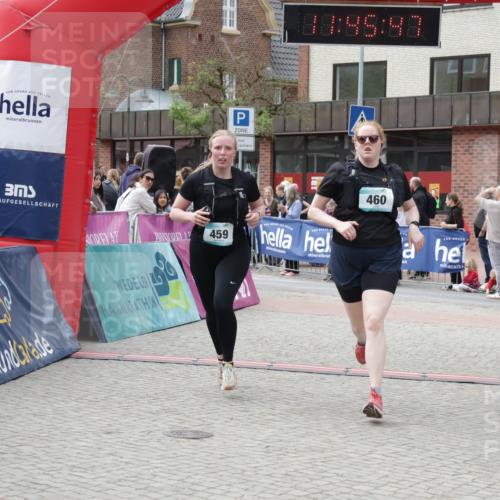 10.05.2026 - 8. Wedeler Halbmarathon Yannick Fuchs http://msf.ph/oto/9731485 10.05.2026 11:45:45 Ziel 370, 459, 460, 2069 meine-sportfotos.de