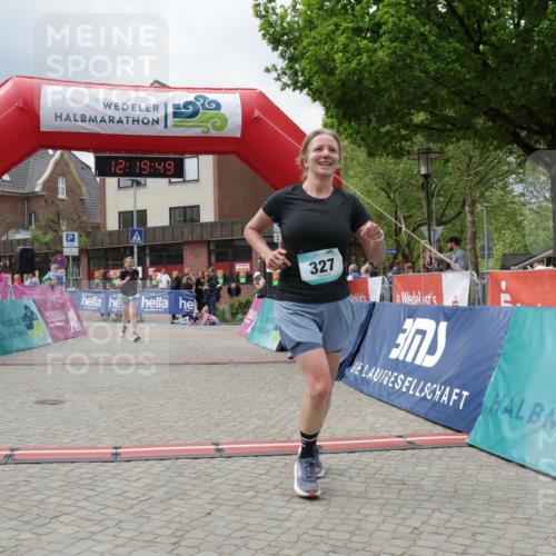 10.05.2026 - 8. Wedeler Halbmarathon Yannick Fuchs http://msf.ph/oto/9731500 10.05.2026 12:19:47 Ziel 327, 1057 meine-sportfotos.de