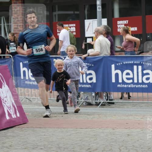 10.05.2026 - 8. Wedeler Halbmarathon Yannick Fuchs http://msf.ph/oto/9731551 10.05.2026 12:21:01 Ziel 556 meine-sportfotos.de