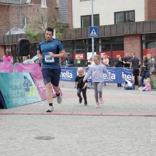 10.05.2026 - 8. Wedeler Halbmarathon Yannick Fuchs http://msf.ph/oto/9731587 10.05.2026 12:21:04 Ziel 556 meine-sportfotos.de