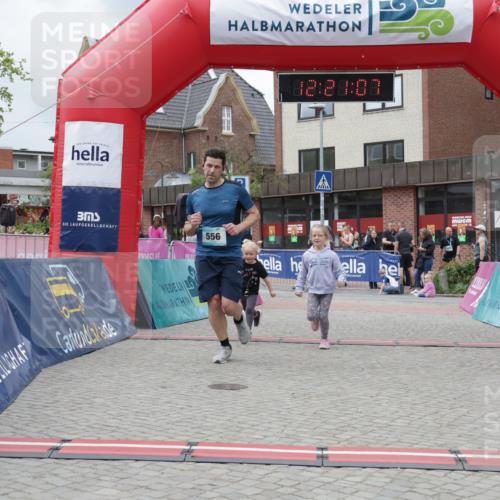 10.05.2026 - 8. Wedeler Halbmarathon Yannick Fuchs http://msf.ph/oto/9731606 10.05.2026 12:21:05 Ziel 556 meine-sportfotos.de