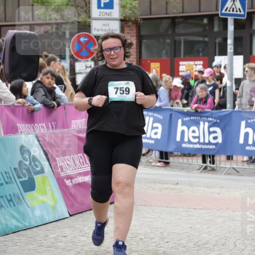 10.05.2026 - 8. Wedeler Halbmarathon Yannick Fuchs http://msf.ph/oto/9731674 10.05.2026 11:45:57 Ziel 443, 725, 759, 2120 meine-sportfotos.de