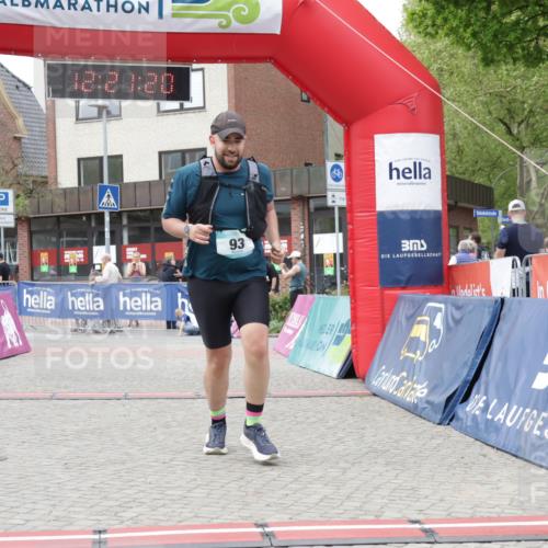 10.05.2026 - 8. Wedeler Halbmarathon Yannick Fuchs http://msf.ph/oto/9731721 10.05.2026 12:21:18 Ziel 93, 2188 meine-sportfotos.de