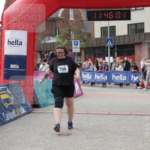 10.05.2026 - 8. Wedeler Halbmarathon Yannick Fuchs http://msf.ph/oto/9731724 10.05.2026 11:45:59 Ziel 725, 759 meine-sportfotos.de