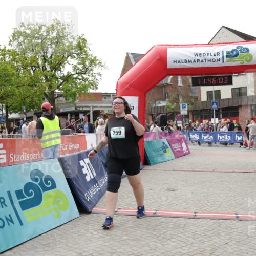 10.05.2026 - 8. Wedeler Halbmarathon Yannick Fuchs http://msf.ph/oto/9731743 10.05.2026 11:46:01 Ziel 759 meine-sportfotos.de