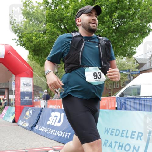 10.05.2026 - 8. Wedeler Halbmarathon Yannick Fuchs http://msf.ph/oto/9731744 10.05.2026 12:21:20 Ziel 93 meine-sportfotos.de