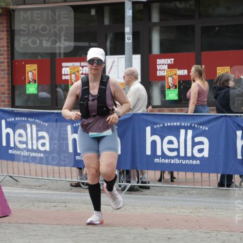 10.05.2026 - 8. Wedeler Halbmarathon Yannick Fuchs http://msf.ph/oto/9731758 10.05.2026 12:21:26 Ziel 617 meine-sportfotos.de