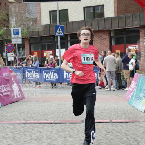 10.05.2026 - 8. Wedeler Halbmarathon Yannick Fuchs http://msf.ph/oto/9731791 10.05.2026 11:46:07 Ziel 1023 meine-sportfotos.de