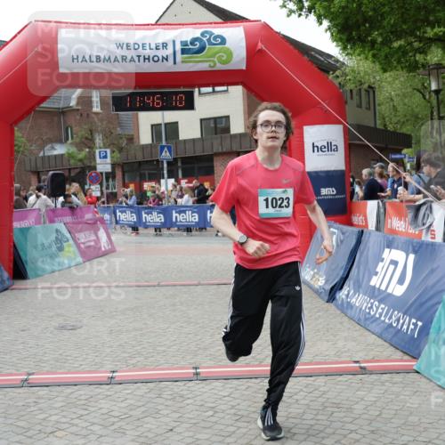 10.05.2026 - 8. Wedeler Halbmarathon Yannick Fuchs http://msf.ph/oto/9731815 10.05.2026 11:46:08 Ziel 580, 1023 meine-sportfotos.de
