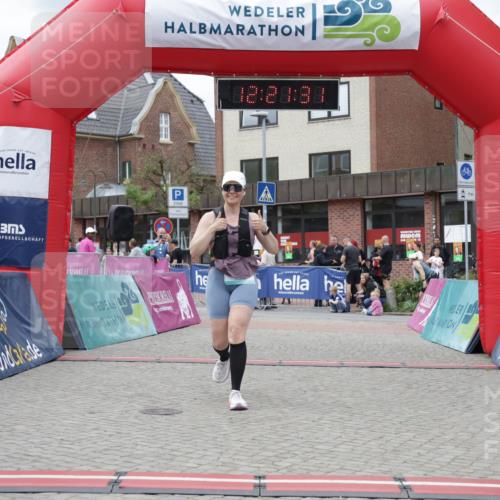 10.05.2026 - 8. Wedeler Halbmarathon Yannick Fuchs http://msf.ph/oto/9731821 10.05.2026 12:21:29 Ziel 617 meine-sportfotos.de
