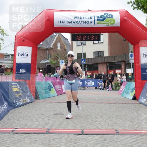 10.05.2026 - 8. Wedeler Halbmarathon Yannick Fuchs http://msf.ph/oto/9731831 10.05.2026 12:21:29 Ziel 617 meine-sportfotos.de
