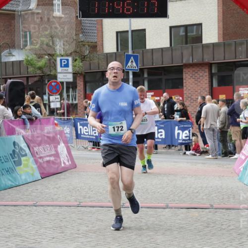 10.05.2026 - 8. Wedeler Halbmarathon Yannick Fuchs http://msf.ph/oto/9731947 10.05.2026 11:46:15 Ziel 172, 580, 2032, 2033 meine-sportfotos.de