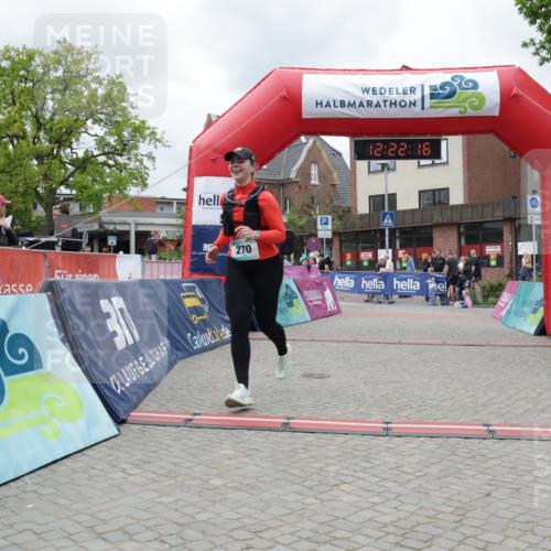 10.05.2026 - 8. Wedeler Halbmarathon Yannick Fuchs http://msf.ph/oto/9731956 10.05.2026 12:22:15 Ziel 270 meine-sportfotos.de
