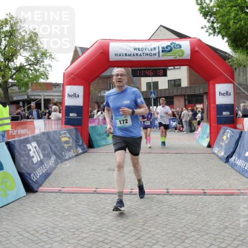 10.05.2026 - 8. Wedeler Halbmarathon Yannick Fuchs http://msf.ph/oto/9731987 10.05.2026 11:46:17 Ziel 172, 580, 605, 2032, 2033 meine-sportfotos.de