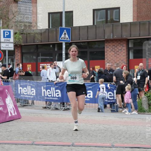 10.05.2026 - 8. Wedeler Halbmarathon Yannick Fuchs http://msf.ph/oto/9732061 10.05.2026 12:22:40 Ziel 569 meine-sportfotos.de
