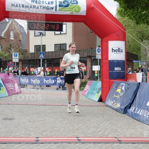 10.05.2026 - 8. Wedeler Halbmarathon Yannick Fuchs http://msf.ph/oto/9732090 10.05.2026 12:22:41 Ziel 569 meine-sportfotos.de