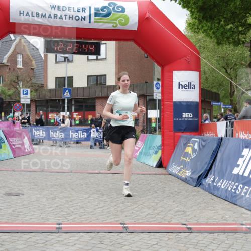10.05.2026 - 8. Wedeler Halbmarathon Yannick Fuchs http://msf.ph/oto/9732095 10.05.2026 12:22:42 Ziel 569 meine-sportfotos.de