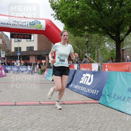10.05.2026 - 8. Wedeler Halbmarathon Yannick Fuchs http://msf.ph/oto/9732122 10.05.2026 12:22:42 Ziel 569 meine-sportfotos.de