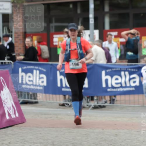 10.05.2026 - 8. Wedeler Halbmarathon Yannick Fuchs http://msf.ph/oto/9732138 10.05.2026 12:23:02 Ziel 196 meine-sportfotos.de