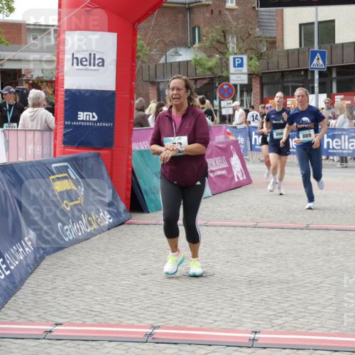 10.05.2026 - 8. Wedeler Halbmarathon Yannick Fuchs http://msf.ph/oto/9732154 10.05.2026 11:46:26 Ziel 158, 605, 740 meine-sportfotos.de