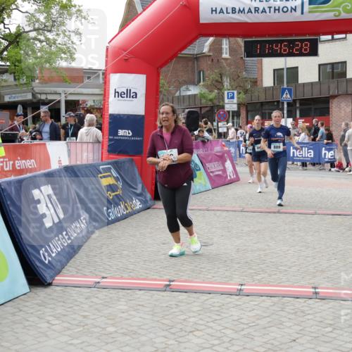 10.05.2026 - 8. Wedeler Halbmarathon Yannick Fuchs http://msf.ph/oto/9732164 10.05.2026 11:46:26 Ziel 158, 605, 740 meine-sportfotos.de