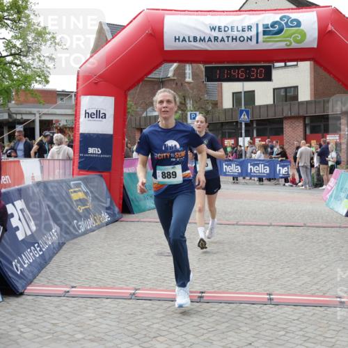 10.05.2026 - 8. Wedeler Halbmarathon Yannick Fuchs http://msf.ph/oto/9732198 10.05.2026 11:46:28 Ziel 158, 740 meine-sportfotos.de