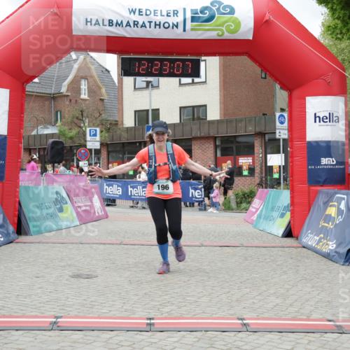 10.05.2026 - 8. Wedeler Halbmarathon Yannick Fuchs http://msf.ph/oto/9732215 10.05.2026 12:23:05 Ziel 196 meine-sportfotos.de