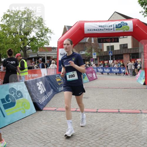 10.05.2026 - 8. Wedeler Halbmarathon Yannick Fuchs http://msf.ph/oto/9732228 10.05.2026 11:46:29 Ziel 158, 740 meine-sportfotos.de