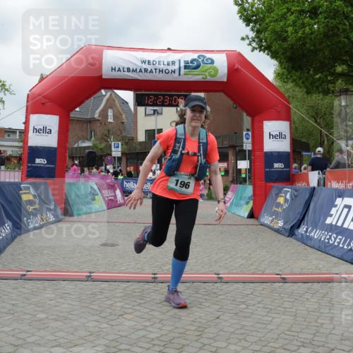 10.05.2026 - 8. Wedeler Halbmarathon Yannick Fuchs http://msf.ph/oto/9732235 10.05.2026 12:23:06 Ziel 196 meine-sportfotos.de