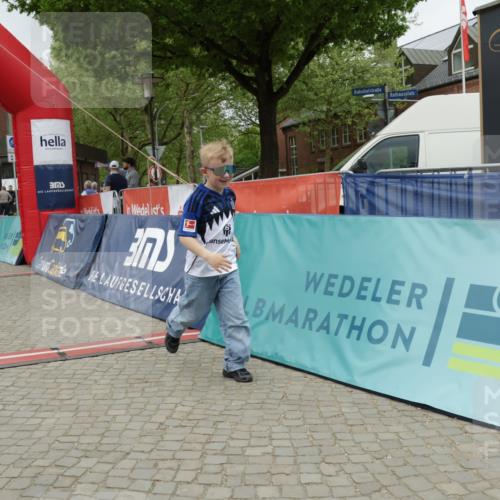 10.05.2026 - 8. Wedeler Halbmarathon Yannick Fuchs http://msf.ph/oto/9732437 10.05.2026 12:23:45 Ziel 181, 449 meine-sportfotos.de